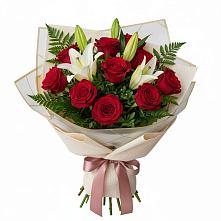 Букет цветов из:  Лилии и Розы в Тоцкое Второе