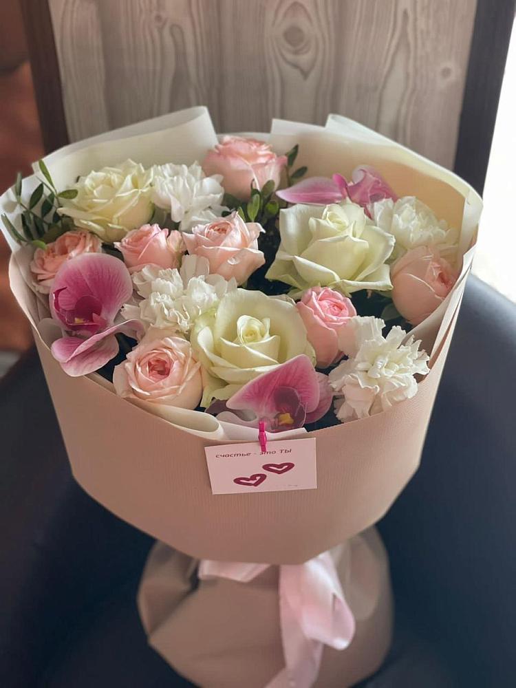 Букет цветов из: Орхидеи, Розы и Гвоздики в Тоцкое Второе