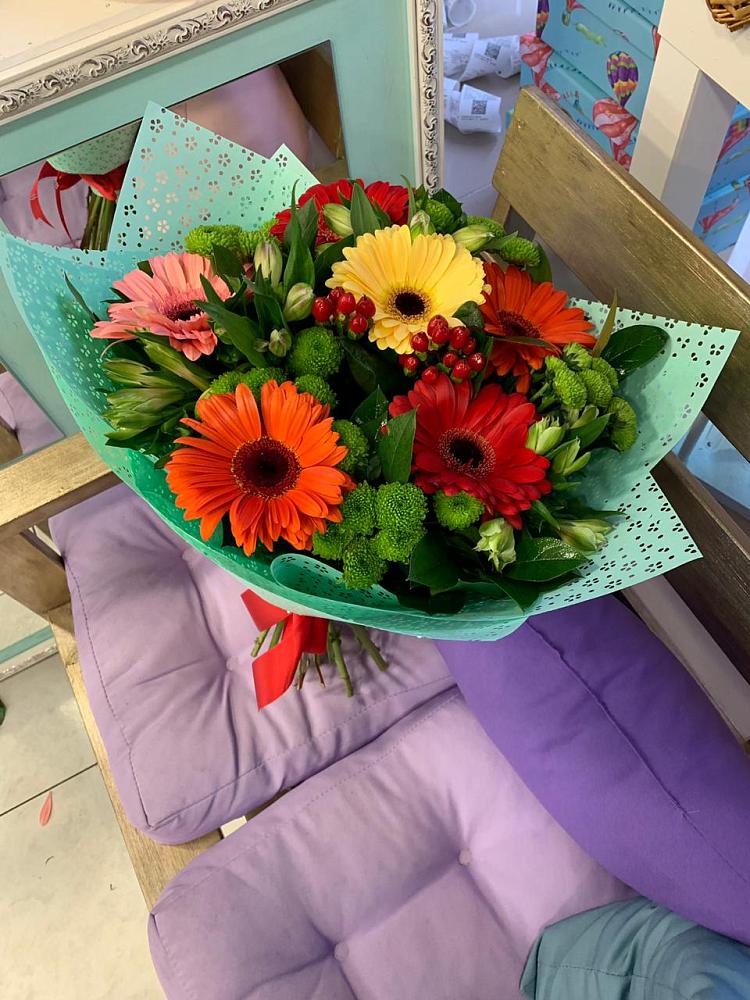 Букет цветов из: Герберы, Хризантемы и Альстромерии в Тоцкое Второе