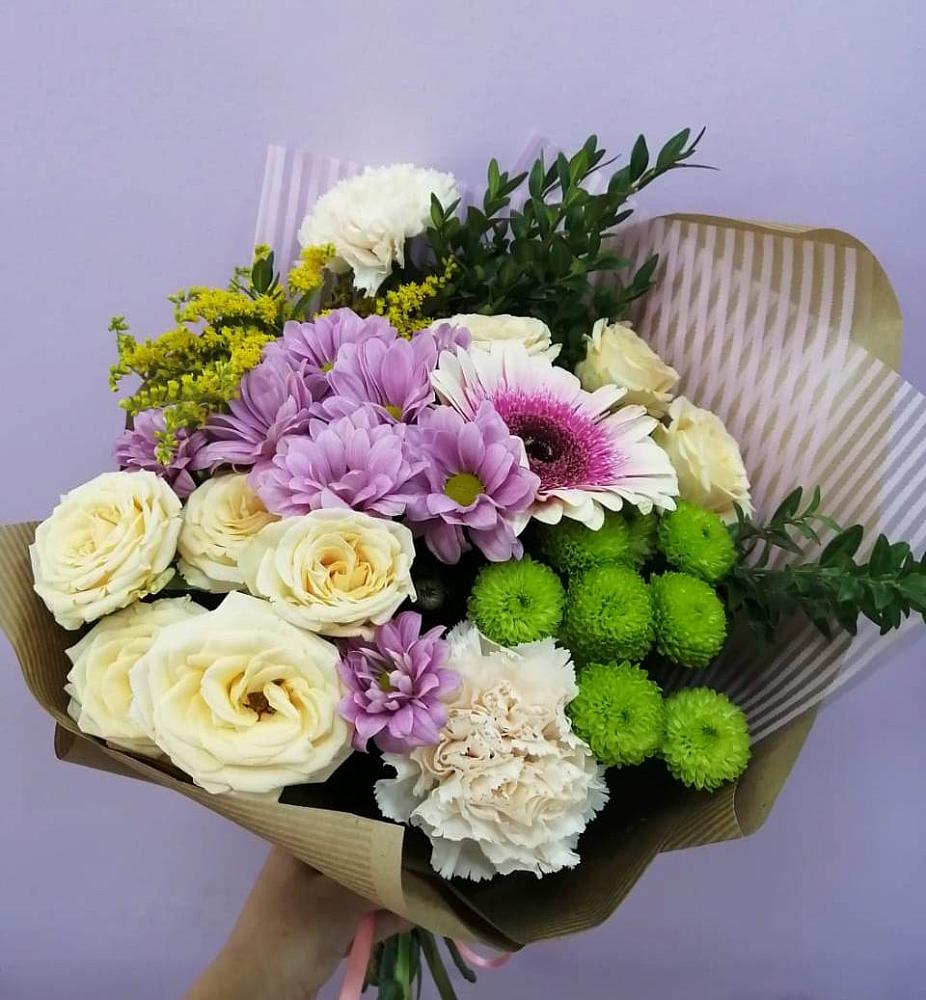 Букет цветов из: Хризантемы, Розы, Гвоздики и Герберы в Тоцкое Второе