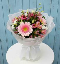 Букет цветов из:  Герберы, Альстромерии и Лизиантусы #REPLACE_PRED# Тоцкое Второе
