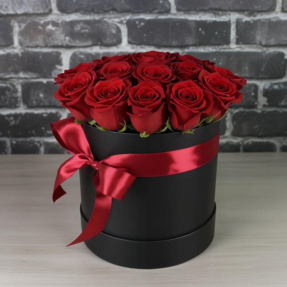 Цветочная композиция из Розы в шляпной коробке в Тоцкое Второе