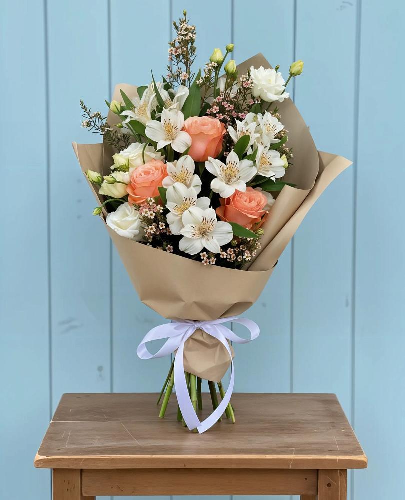 Букет цветов из: Альстромерии, Лизиантусы, Розы и Хризантемы в Тоцкое Второе