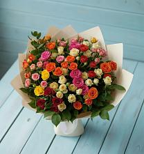 Букет Микс из разноцветных кустовых роз в Тоцкое Второе